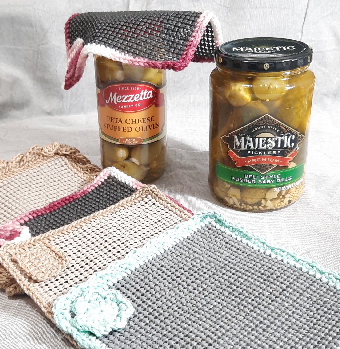 Jar Gripper with Magnet: Green/Brown