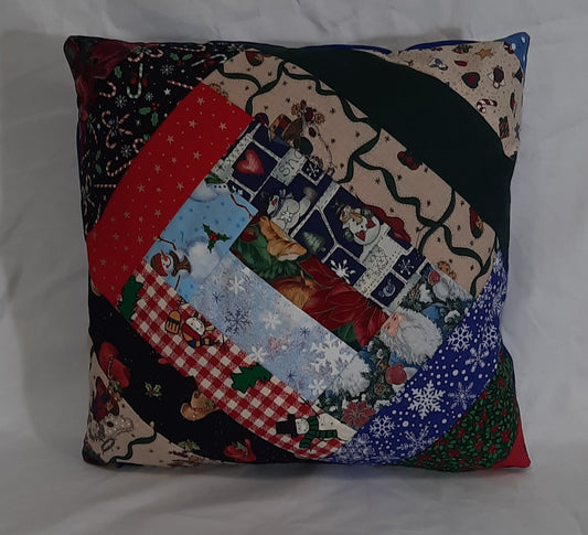 15"x15" Quilted Christmas Pillow