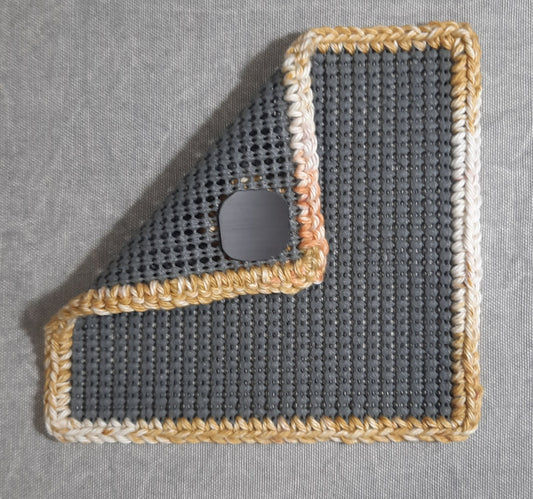 Jar Gripper with Magnet: Grey/mustard yellow