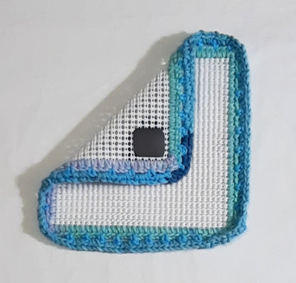 Jar Gripper with Magnet: Light Blue, Green and Purple/white